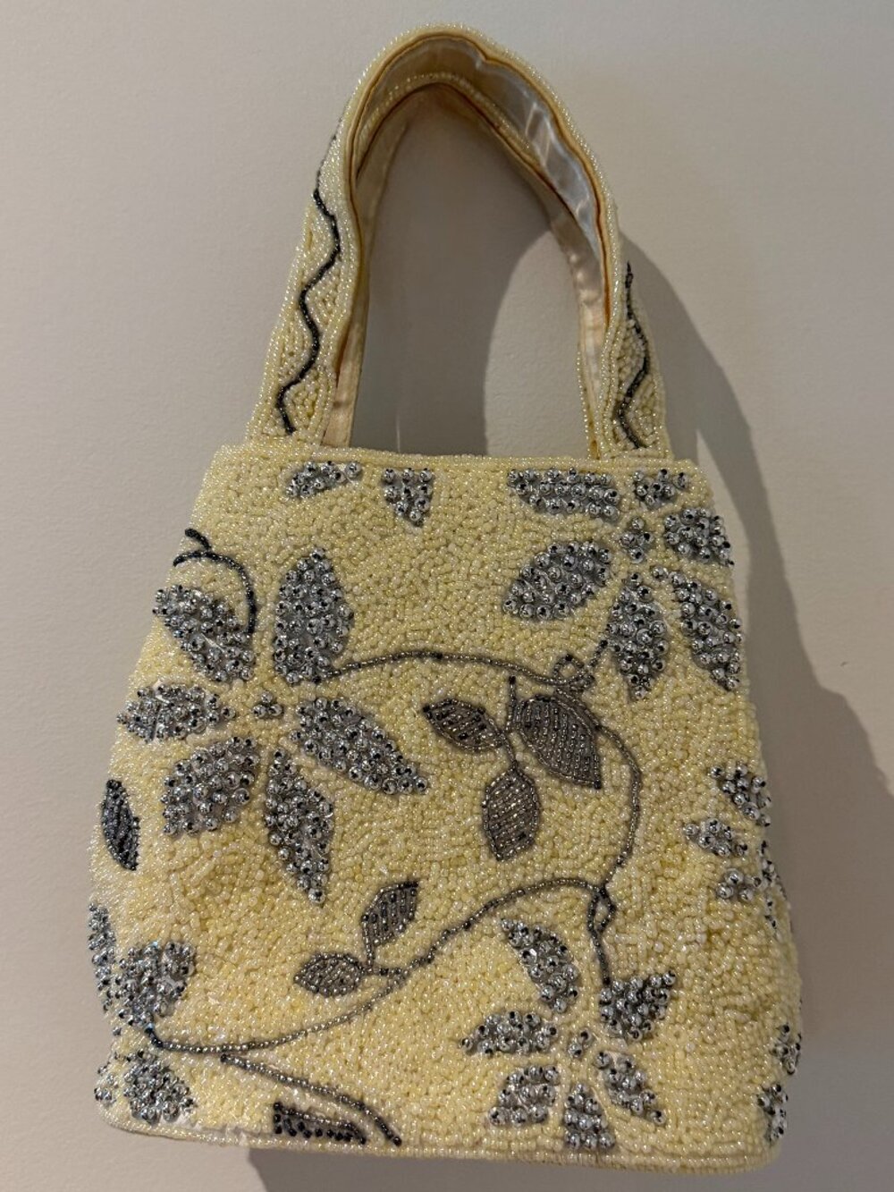 Jeanne Lottie Beaded Purse - Picture 4 of 5